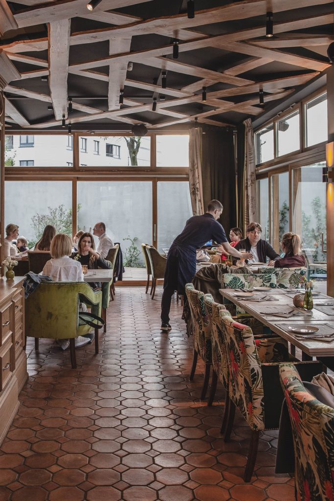 Wnętrze Trattoria da Antonio